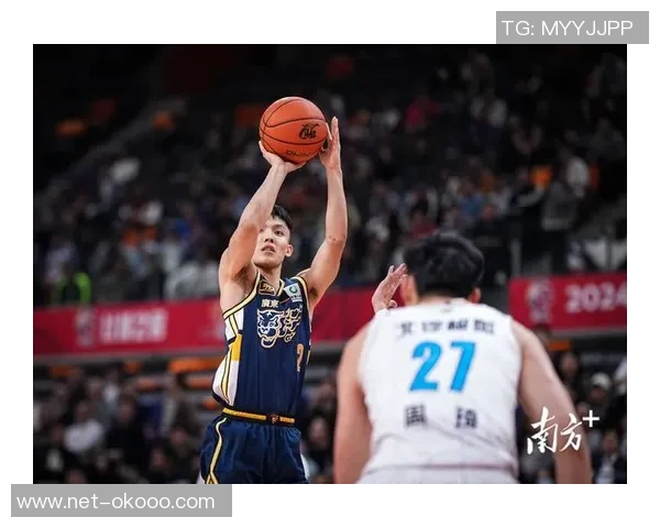 12月28日广东队与上海队激战正酣谁能在这场对决中笑到最后